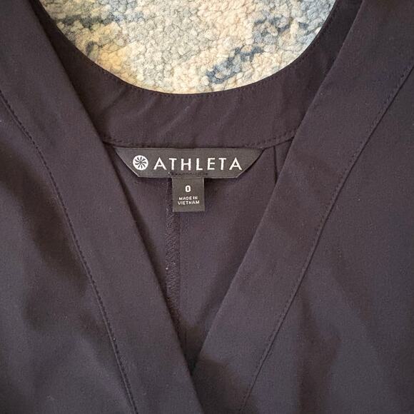 Athleta Sutton Cap Sleeve Semi-Fitted 3.5 Inseam Romper - Picture 6 of 8